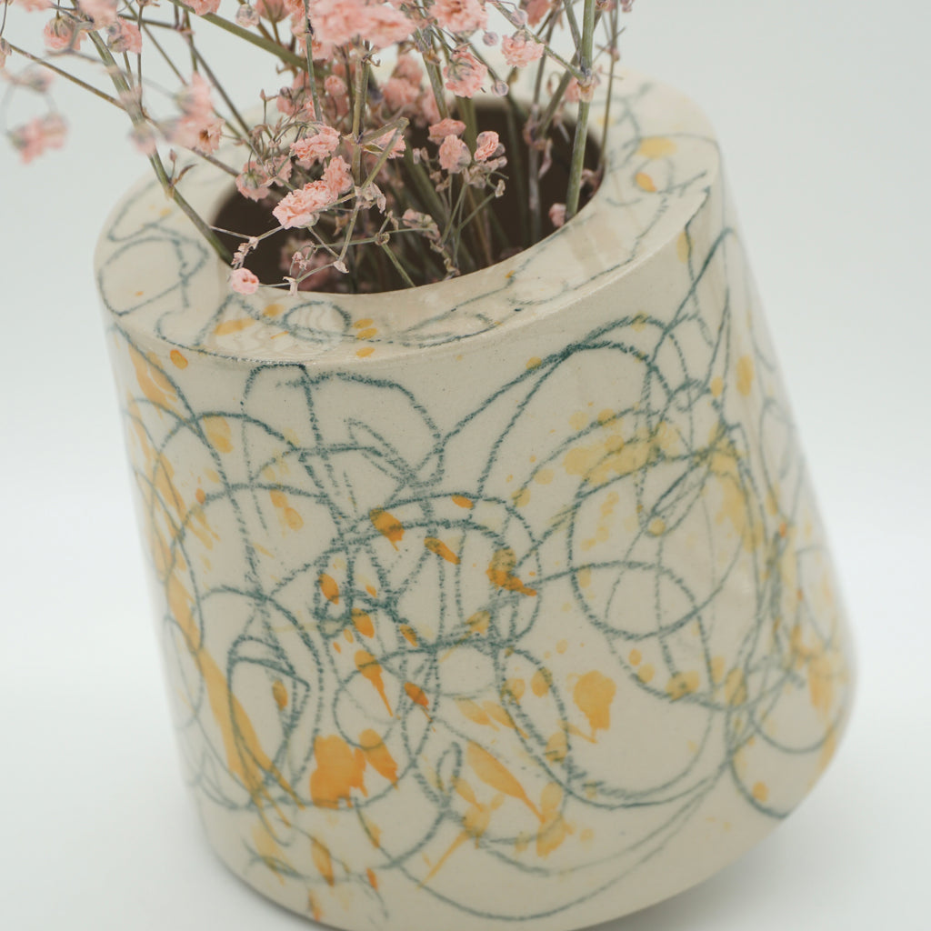 Schaukelvase Buntstift