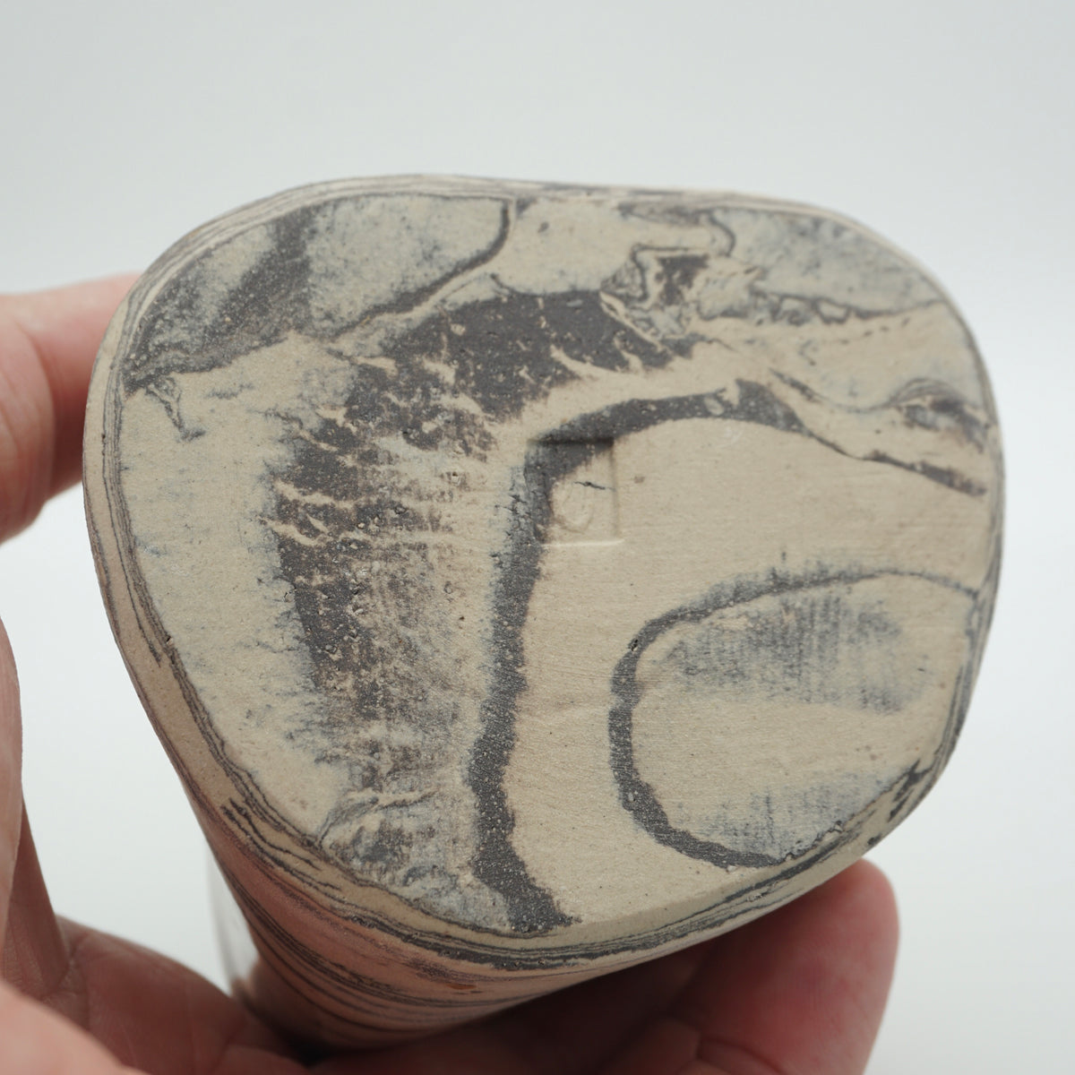 Dose mit Deckel