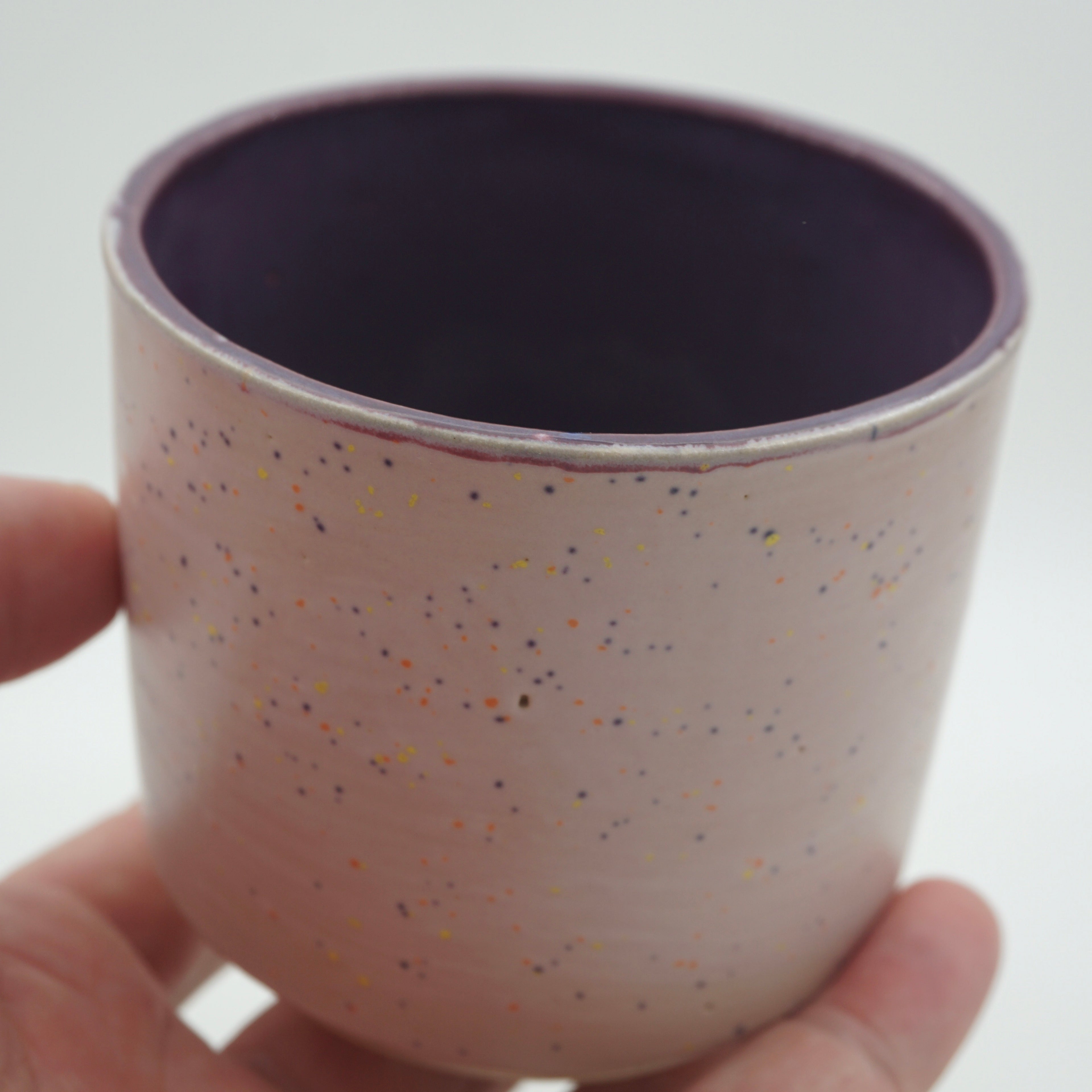 Becher "Keramo" Puder-Pünktchen