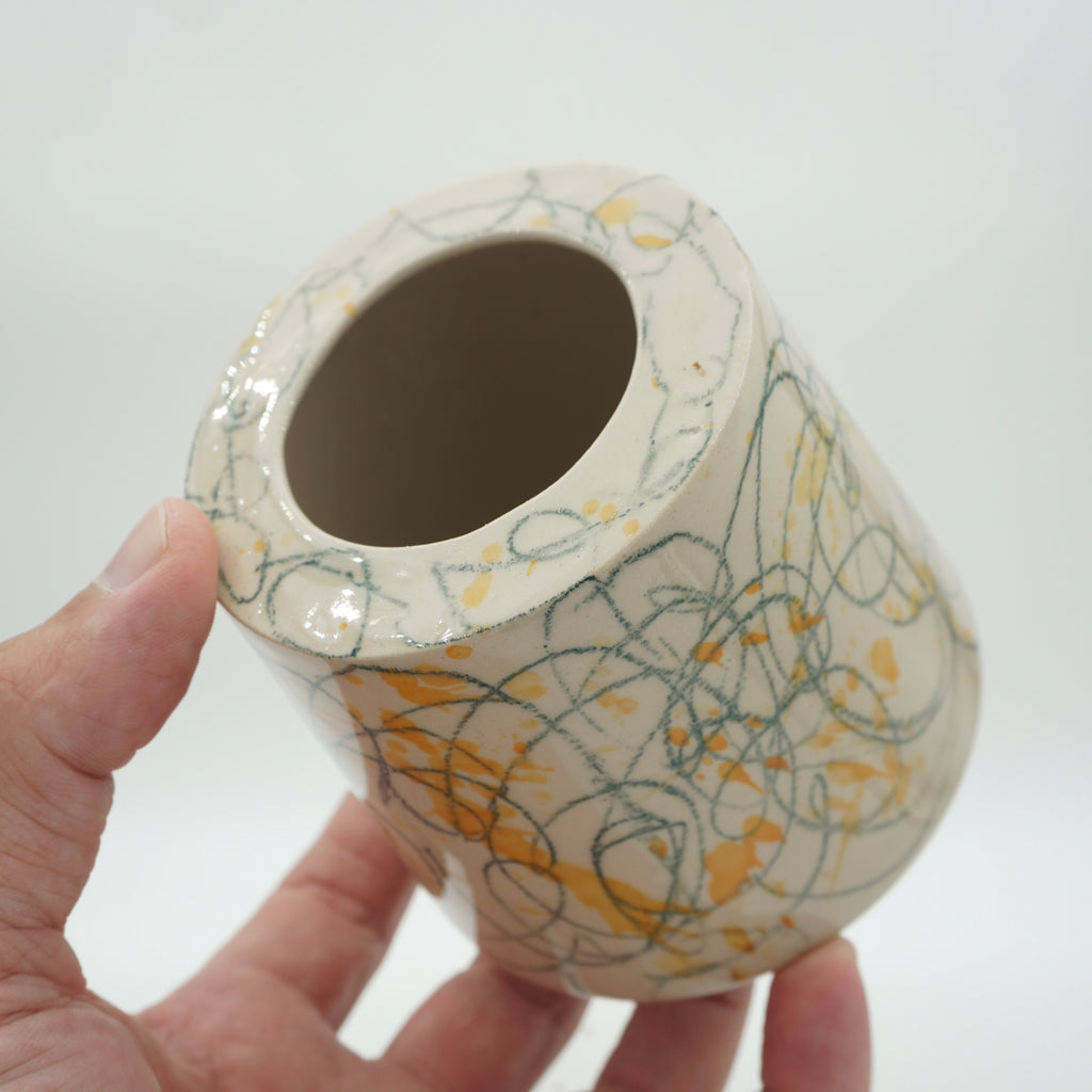 Schaukelvase Buntstift