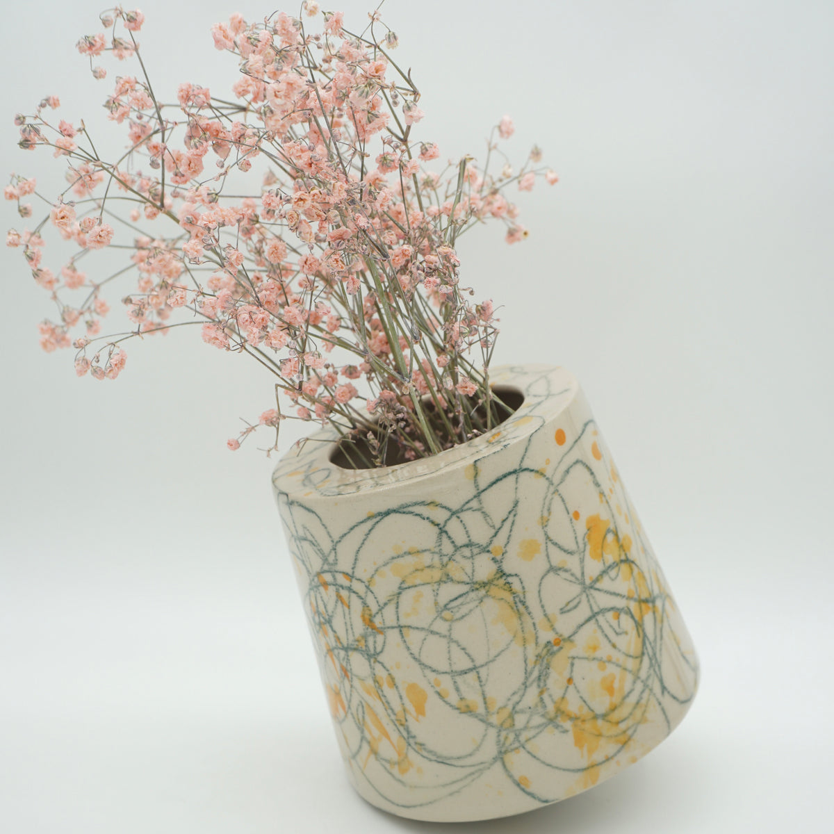 Schaukelvase Buntstift